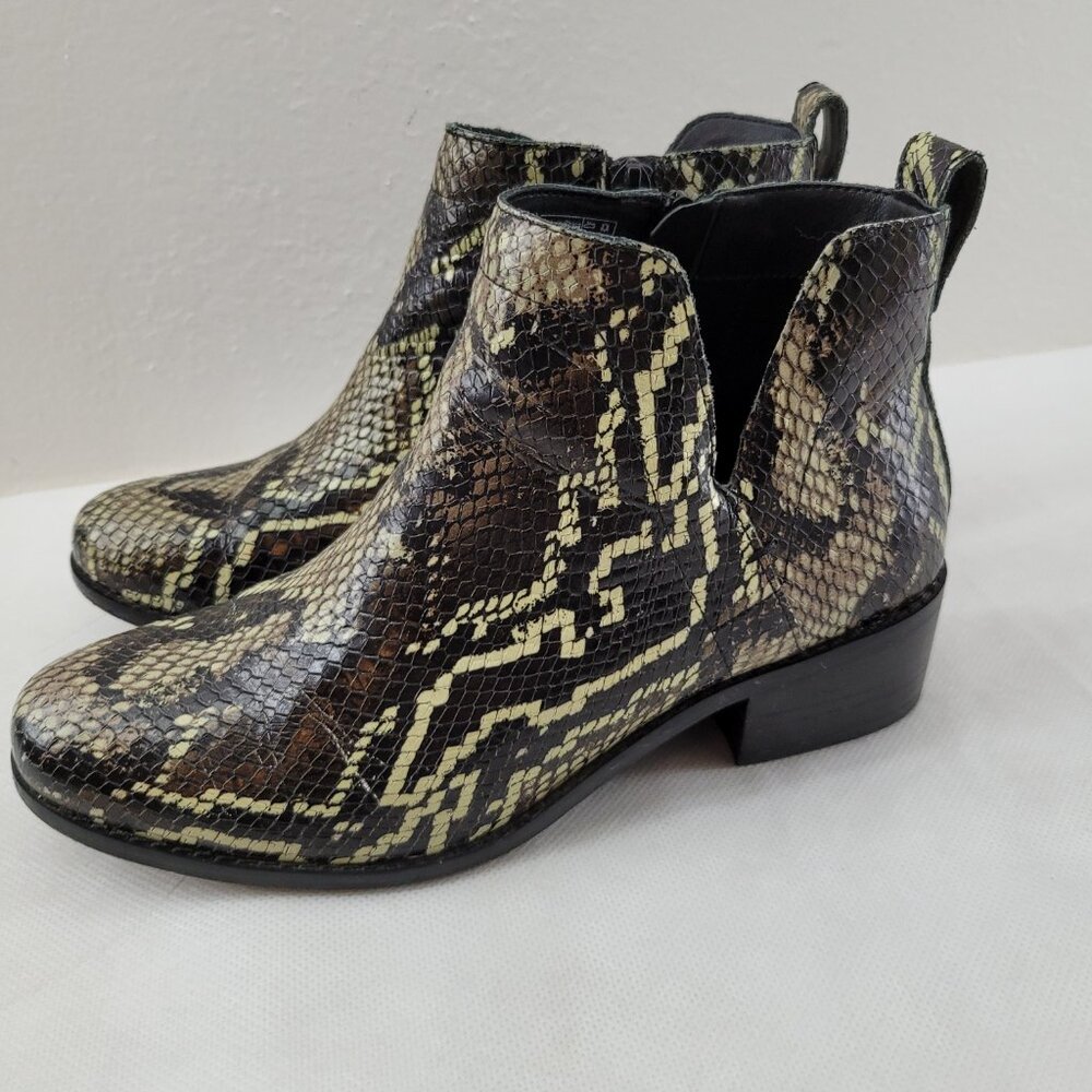 Vionic Ankle Boots Women's 7 Clara Boa Reptile Crocodile Leather Print Booties